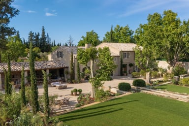 reserver-villa-peonie-bien-location-kids-friendly-eygalieres-pioma-home