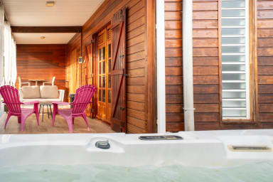 Photo de Bungalow en location saisonnière à Sainte-Anne en Guadeloupe