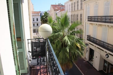 Le balcon