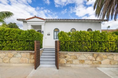 Charming boutique in the heart of downtown Santa Barbara