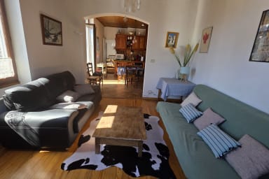 Spacious Briançon Flat With Balcony - Briançon