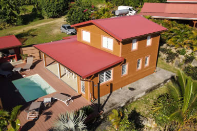 Photo de Villa en location saisonnière à Sainte-Anne en Guadeloupe