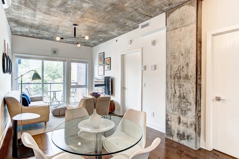 Condo 1 Chambre Dans Le Mile End A Mile End Simplissimmo