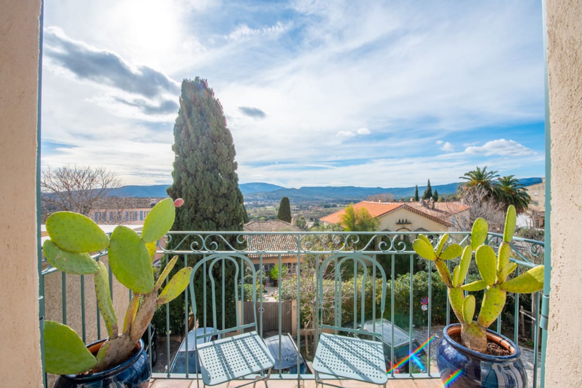  Maison Maison 135 m2 • Vue château • Grimaud village  
