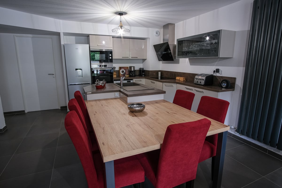 Appartement   Superbe Appt Avec Deux Terrasses à Briançon