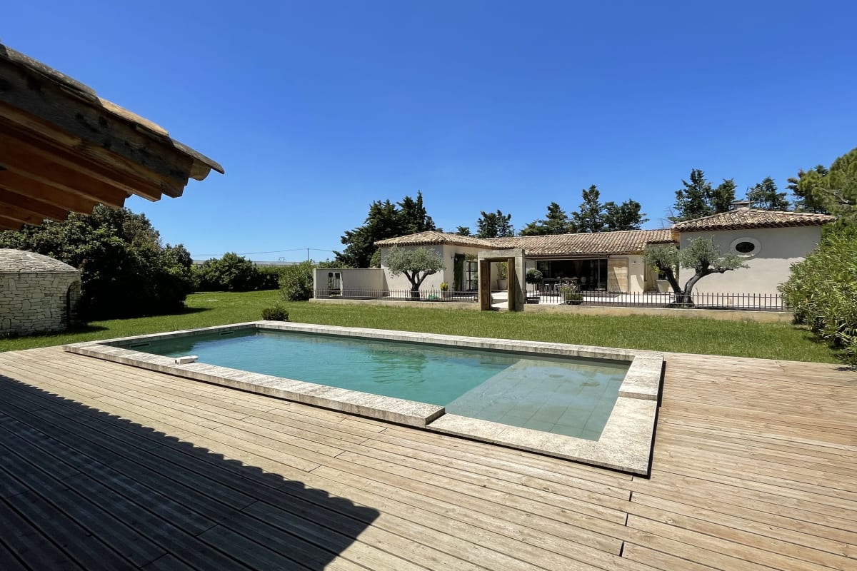 Maison Belle villa contemporaine, piscine et grand jardin 