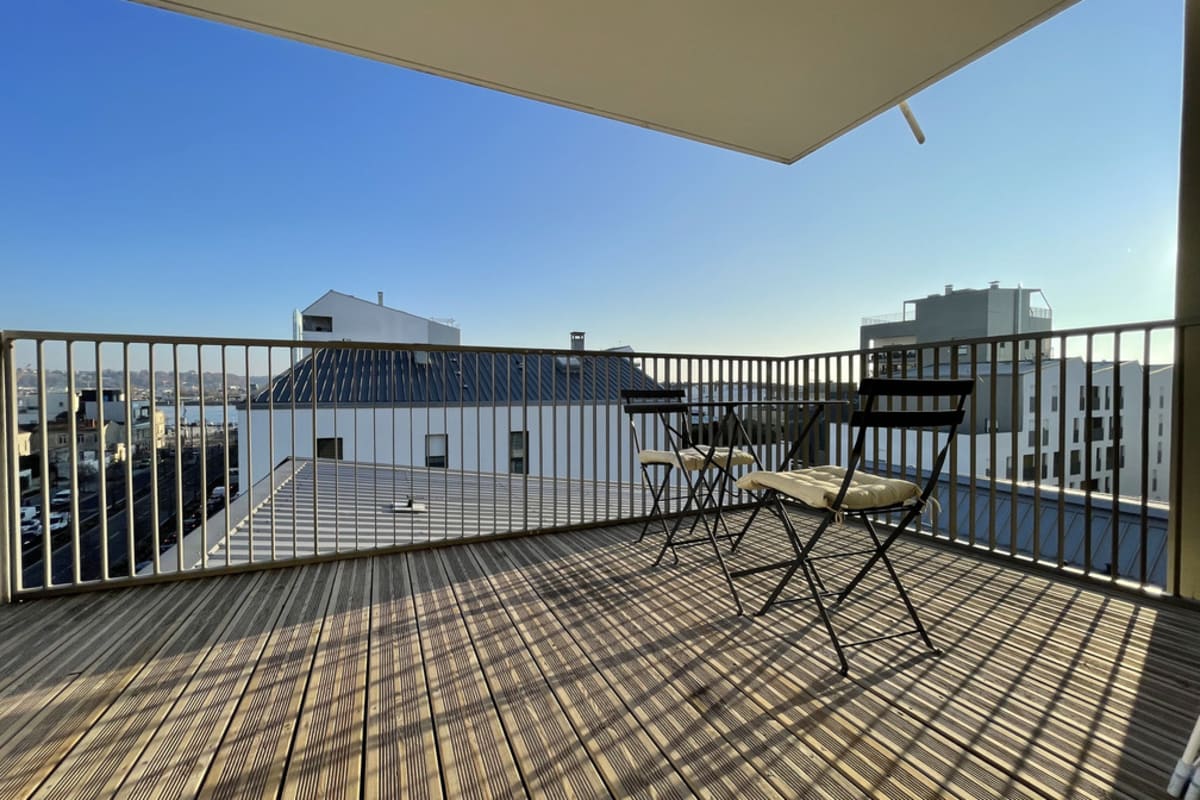 Studio harmonieusement aménagé avec parking et terrasse vers la cité du vin 