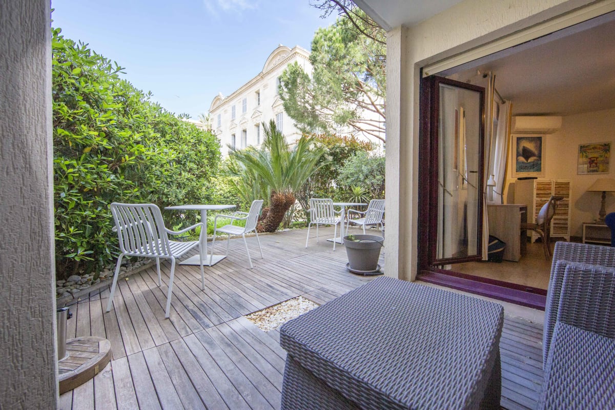  immobilier  Petit Paradis Cannes Centre avec Piscine et Parc ❤VILLA LE LYS❤