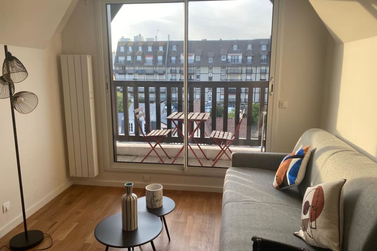  immobilier  Joli 41 M² Avec Balcon Proche De La Plage
