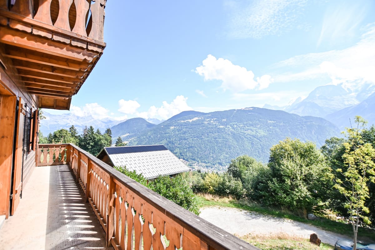 Chalet Paisible De 170m² Avec Jolie Terrasse !