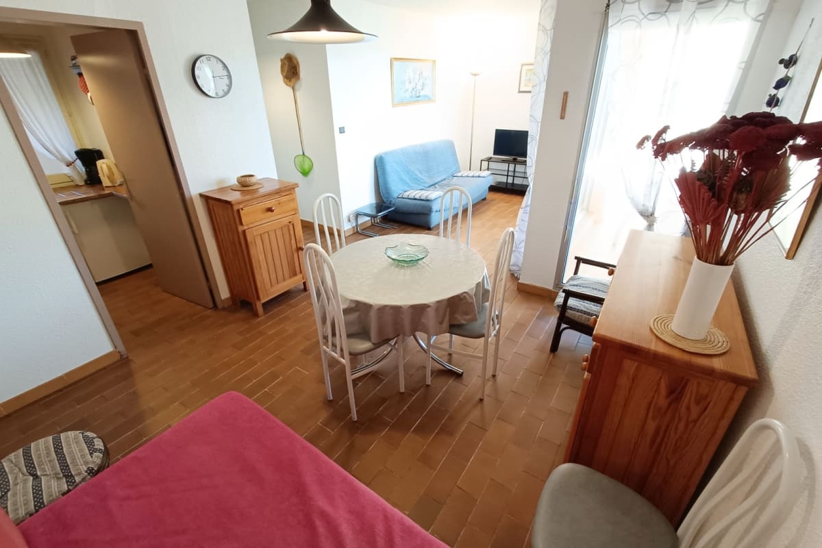 Cocon lumineux avec piscine partagée à Bandol