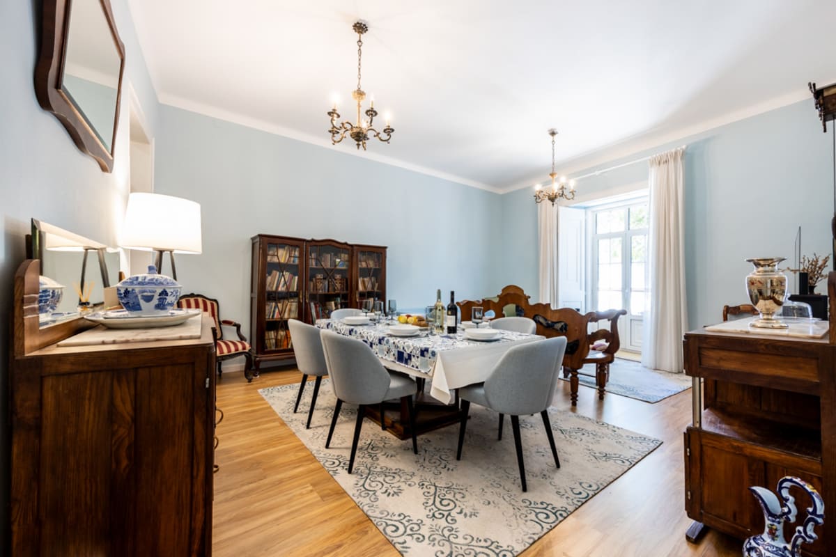Casa Matias - Stylish 4BR Apartment • Lagos Old Town
