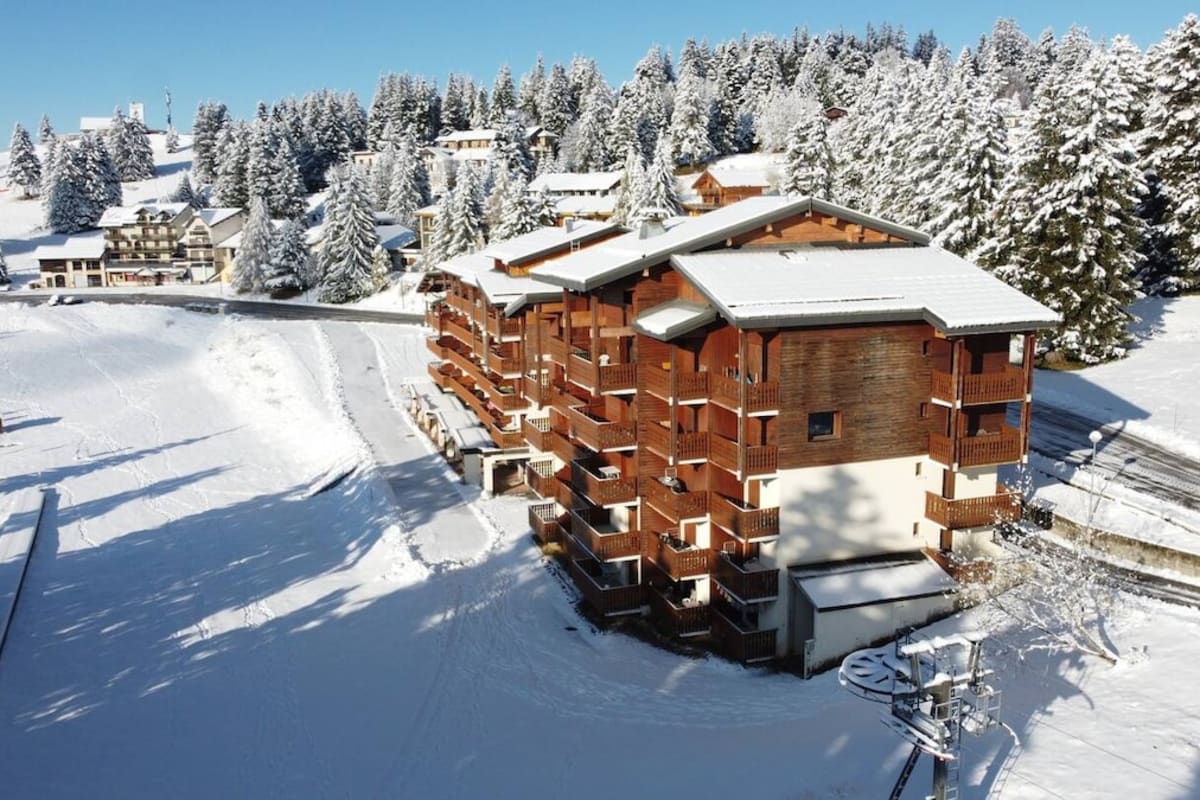 Immobilier Superbe appartement au pied des pistes - Le chamois***   