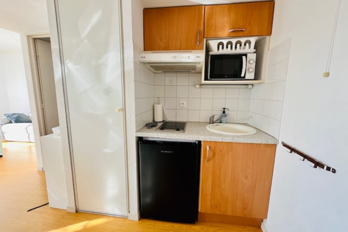  Charmant appartement avec balcon et piscine 