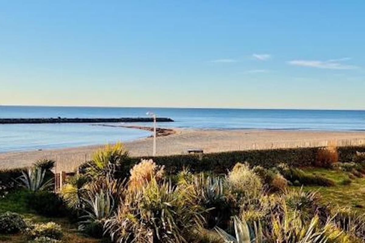  Appartement Le Terrasse en Mer- Clim, parking et bord de mer !