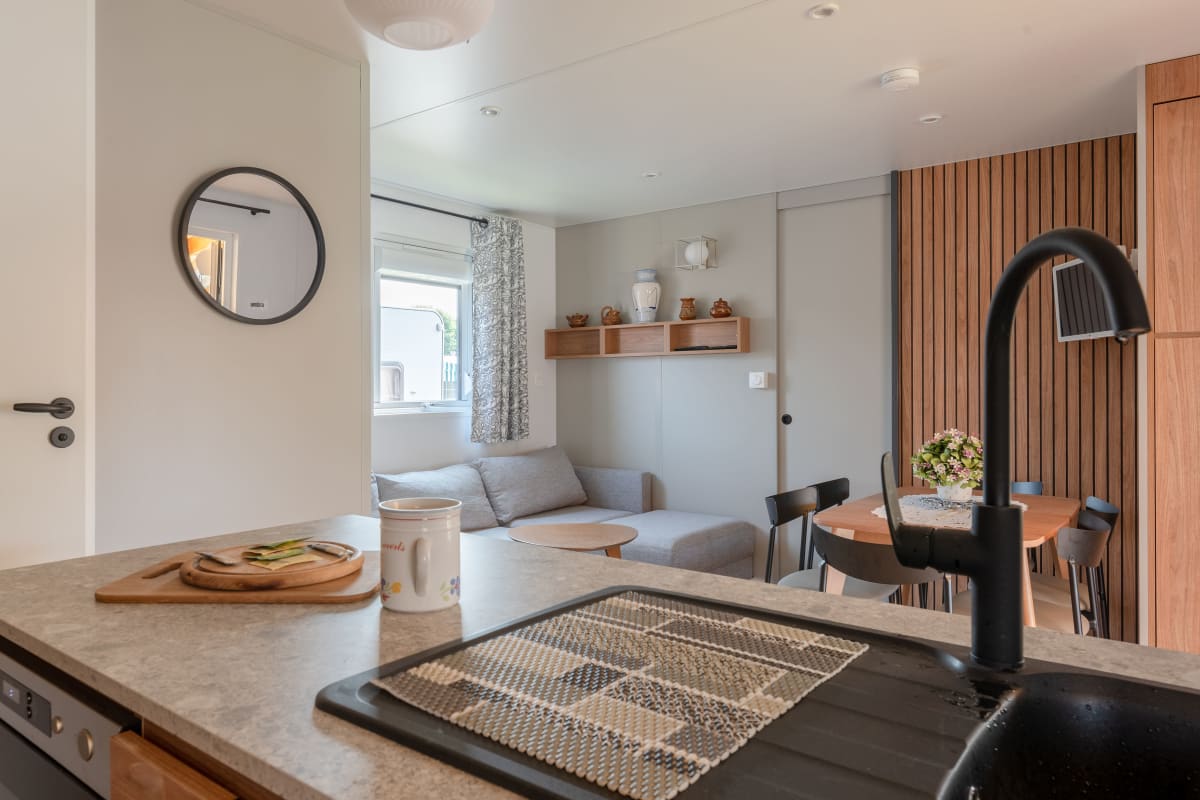 Mobil-home 40m² avec jardin et piscine