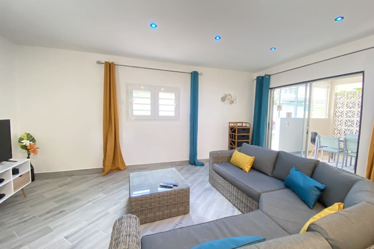  Maison 972M : Belle villa climatisée avec jardin  