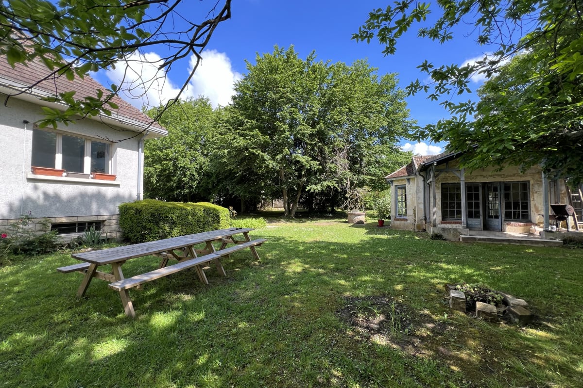  Maison Clos de la Gare, jardin spacieux, BBQ, 3min gare