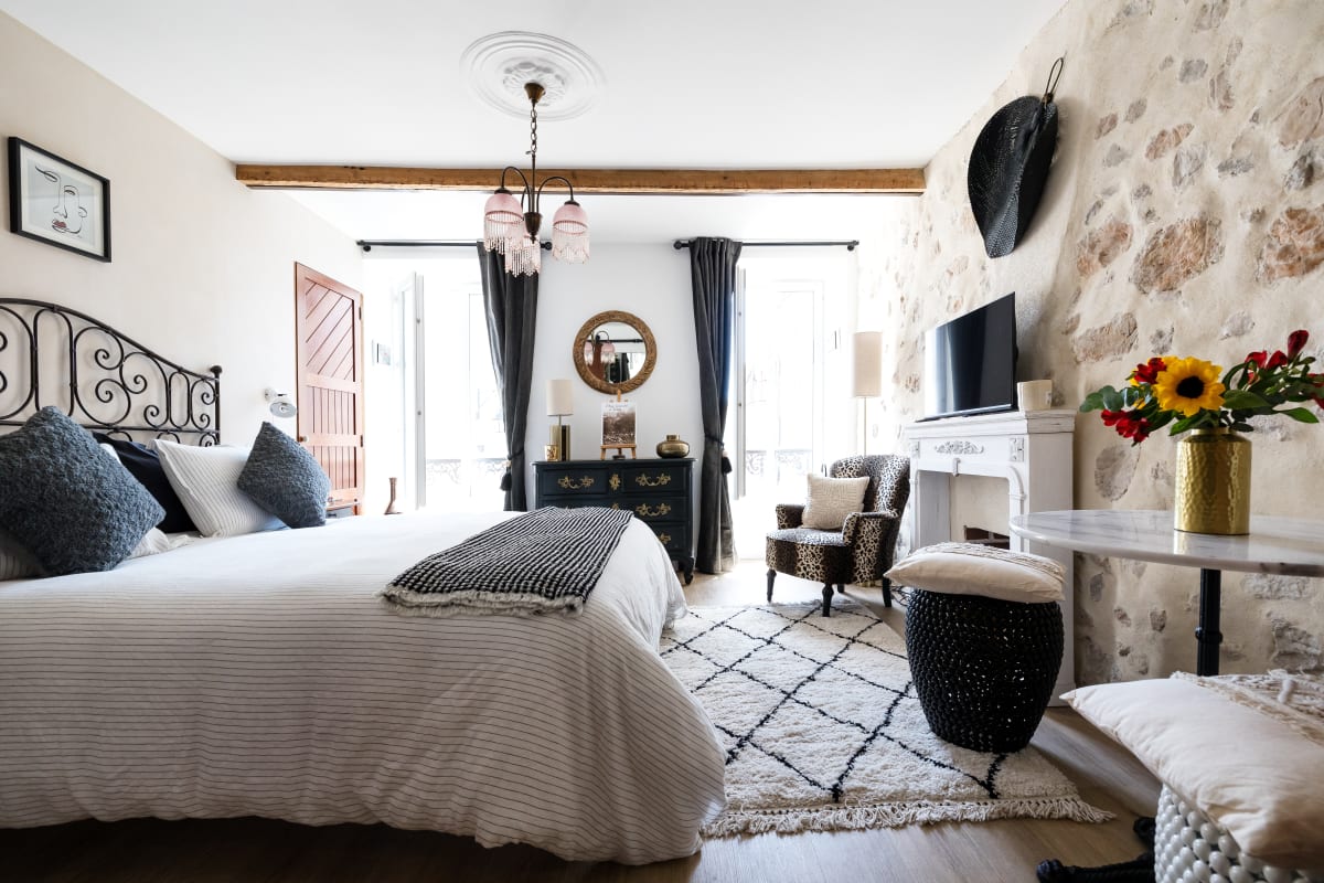 La Sanverine chambre privée centre historique Vence