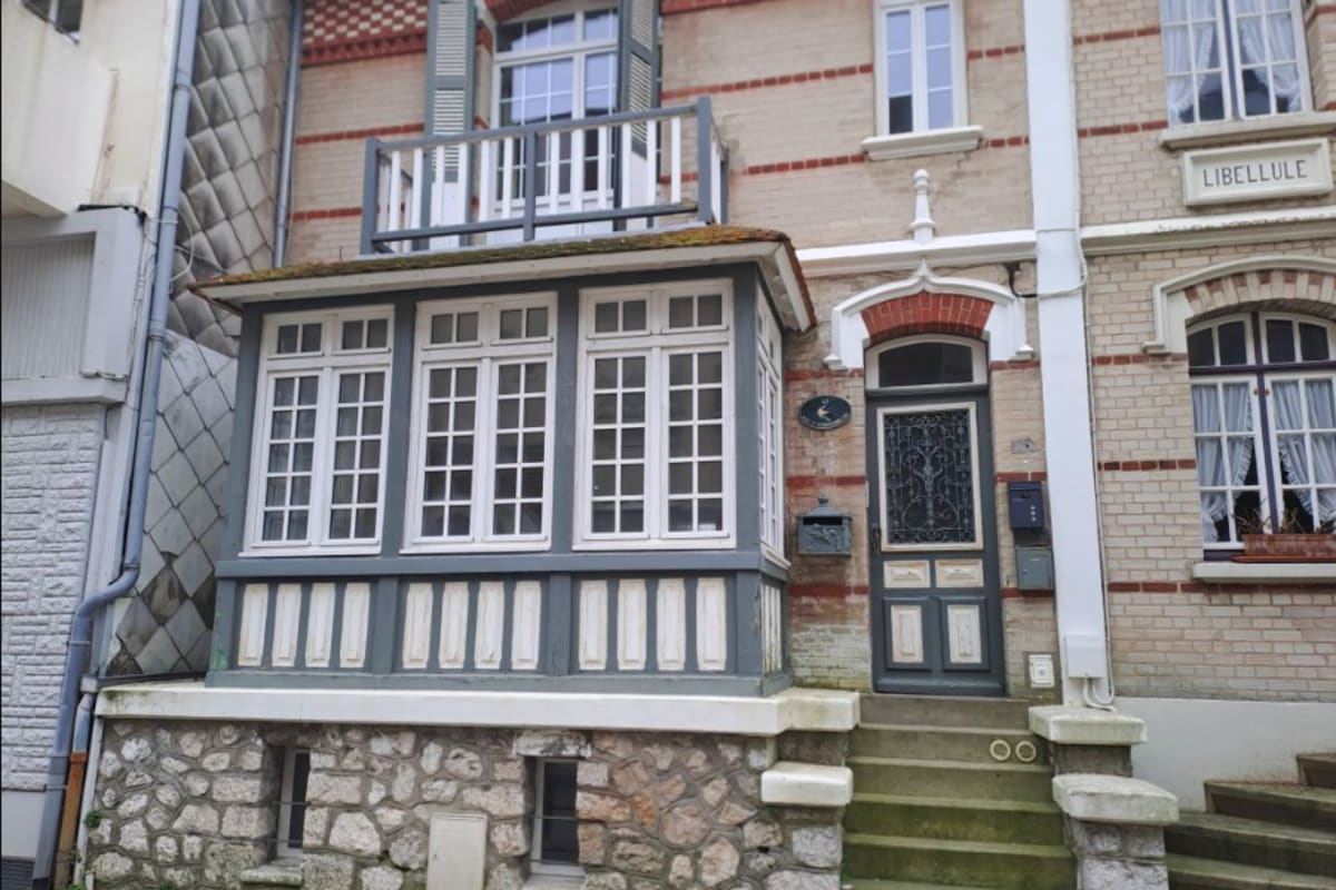 Appartement   Grande maison de 70 m² proche de la mer