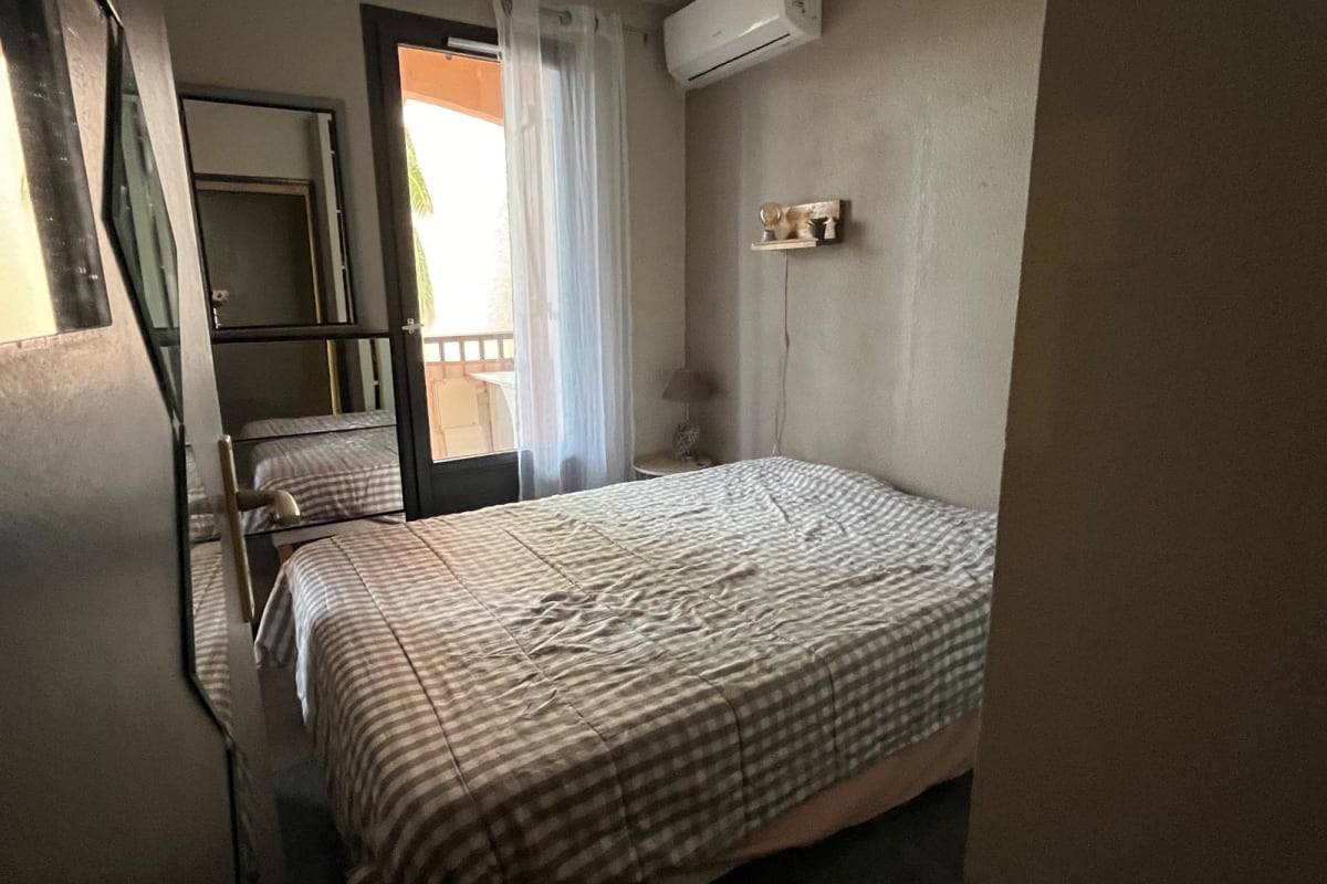  Appartement avec piscine et vue mer  