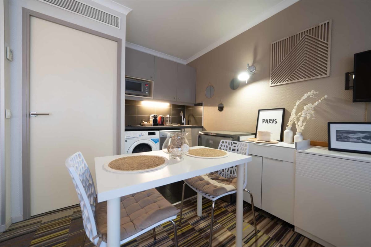 Immobilier Paris Porte de Versailles Cosy Lodge 1 Appart hôtel parking, wifi 4 pers  