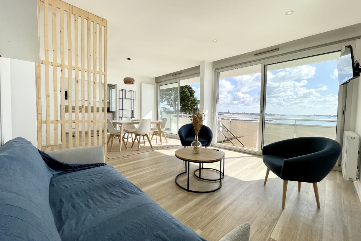  immobilier  Lovely T1 d architecte de standing Vue mer 360