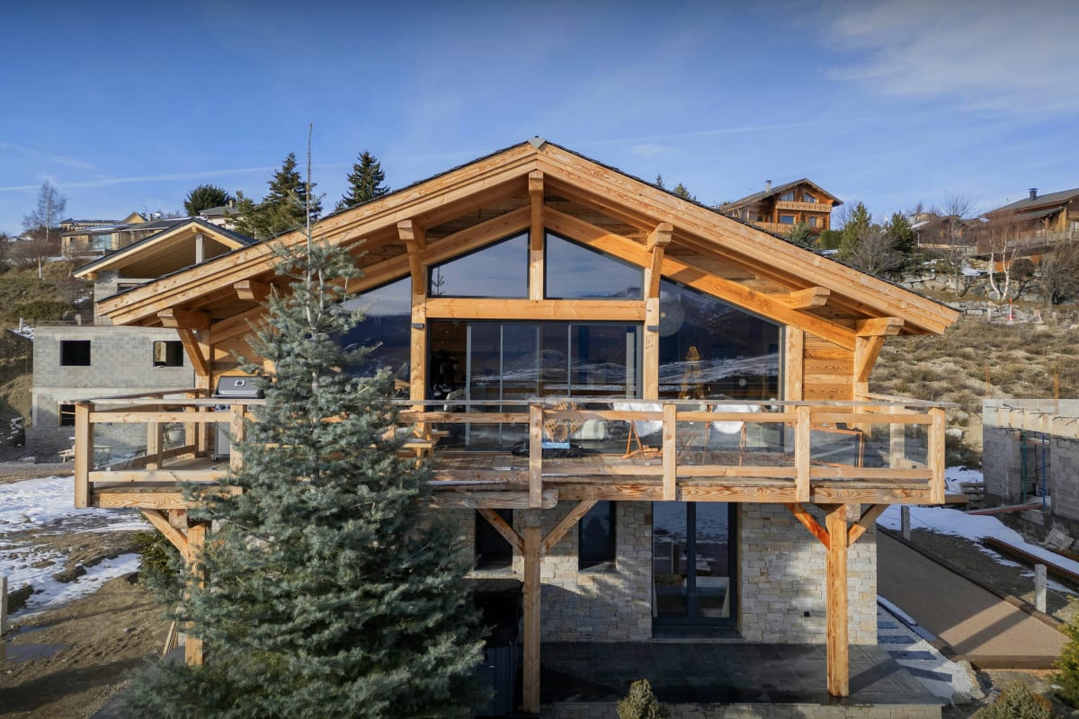  Chalet Chalet 5-étoiles pour 10p avec jacuzzi et salle de jeux - OVO Network