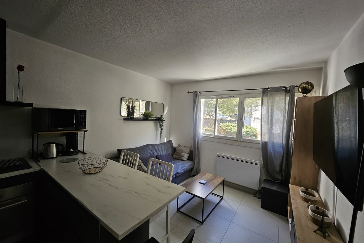 Appartement   T2 avec piscine partagée à Saint-Mandrier-sur-Mer