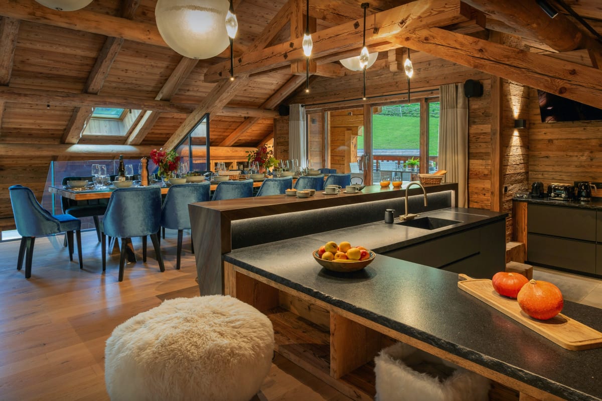 Chalet   Chalet 5 étoiles avec jacuzzi pour 14 personnes - OVO Network