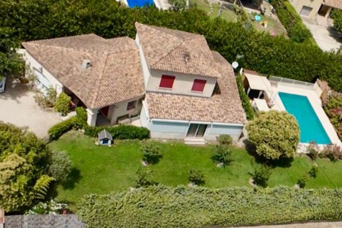  Universo - piscine privée et grand jardin 