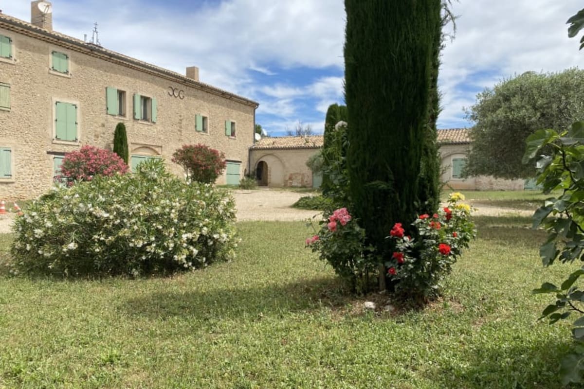 Appartement 04B8 : Beau T3 au coeur des lavandes - piscine 