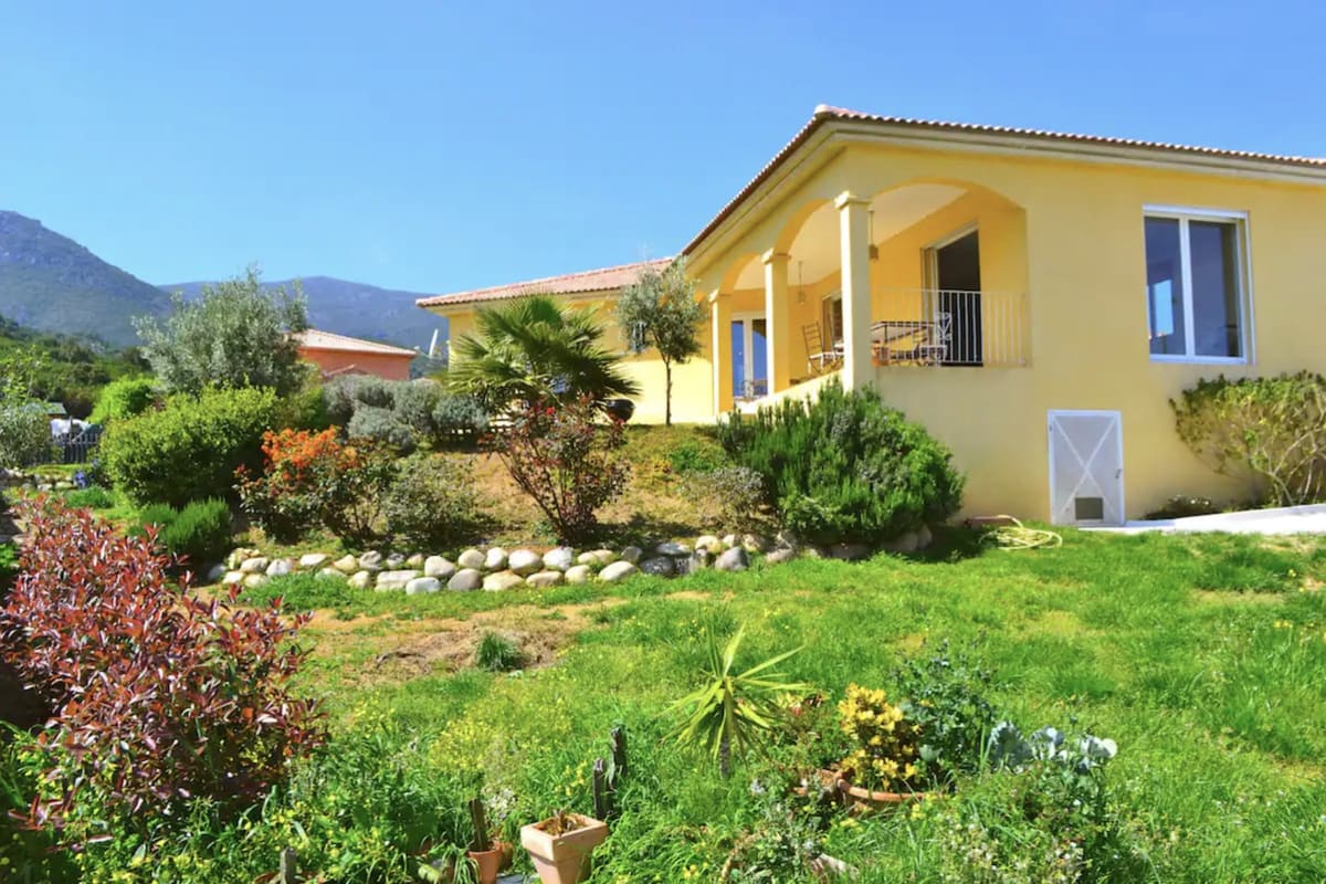 Villa Roccu              