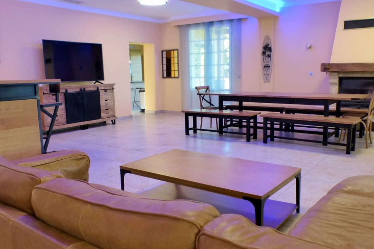  Maison Belle maison avec jardin et piscine privée 