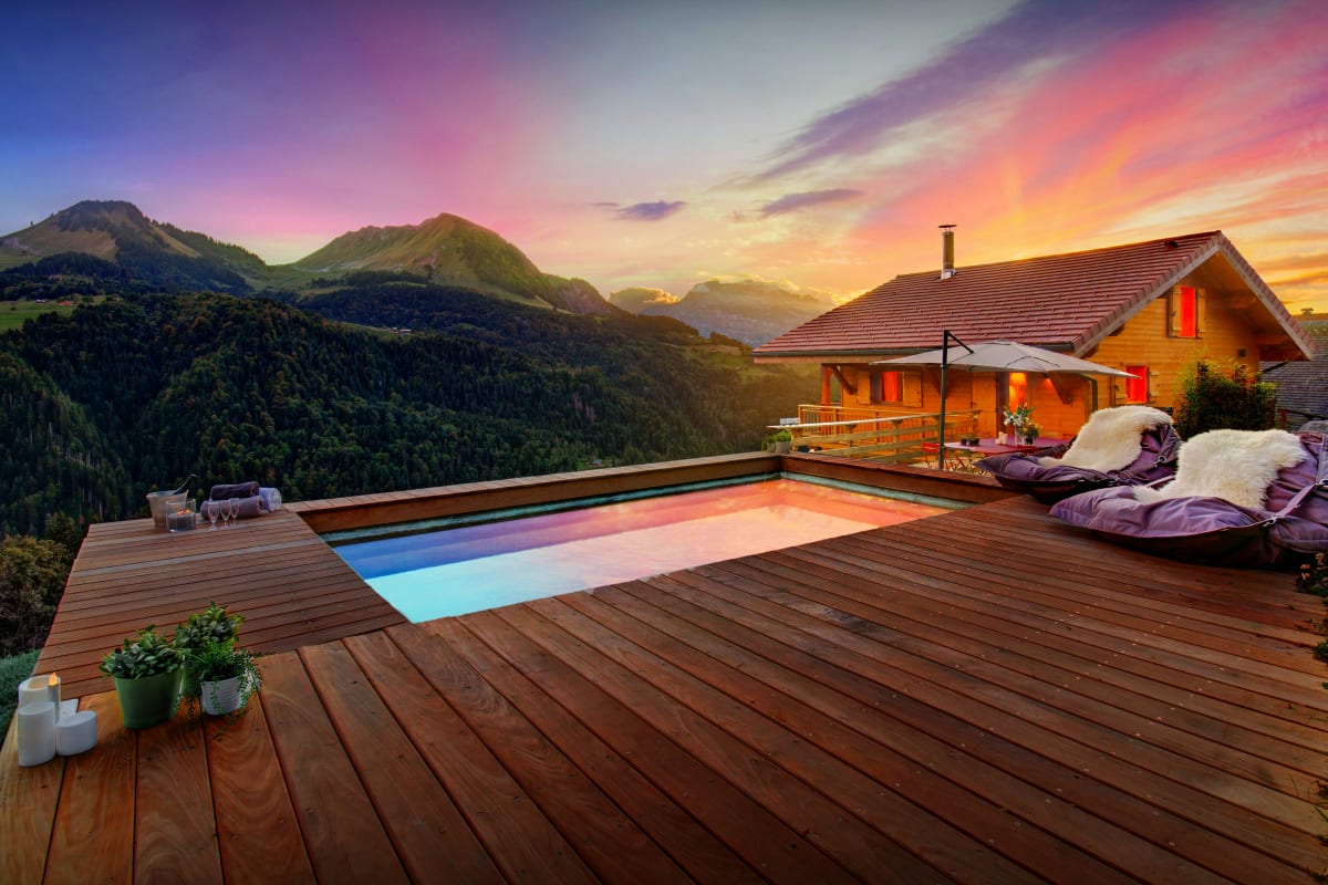  Chalet Vacances avec piscine estivale, jacuzzi & sauna - OVO Network