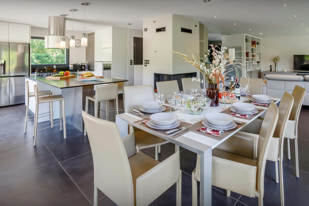 Immobilier Lac d’Annecy pour 8 - spa nordique & belle vue - OVO Network  