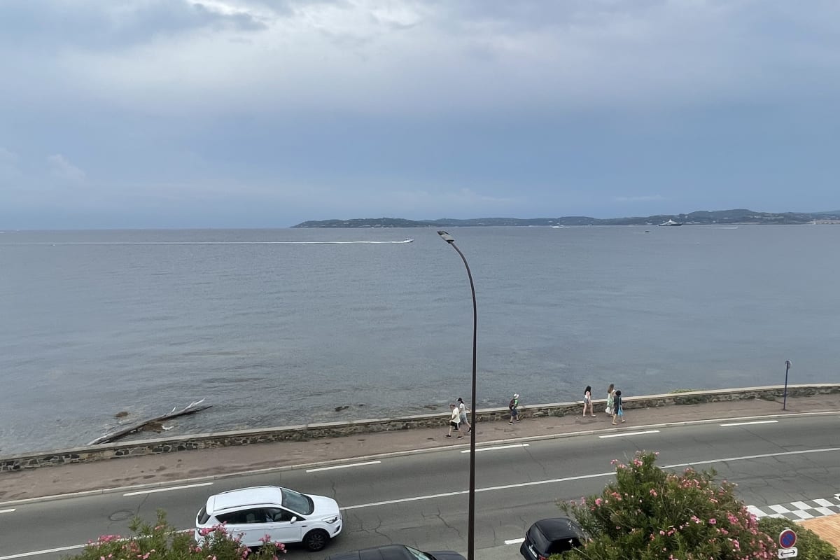 Vue mer imprenable et confort proche de la plage
