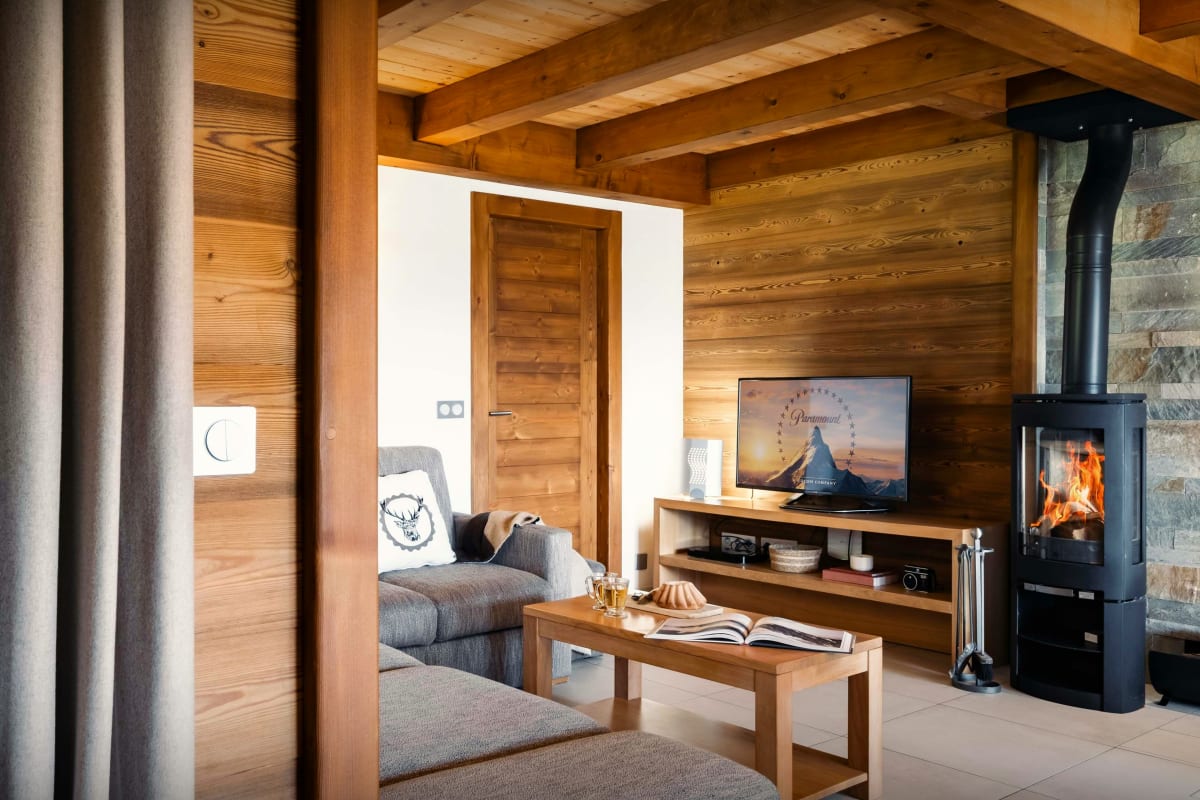  Chalet Vacances au calme pour 8 avec hammam & jacuzzi - OVO Network  