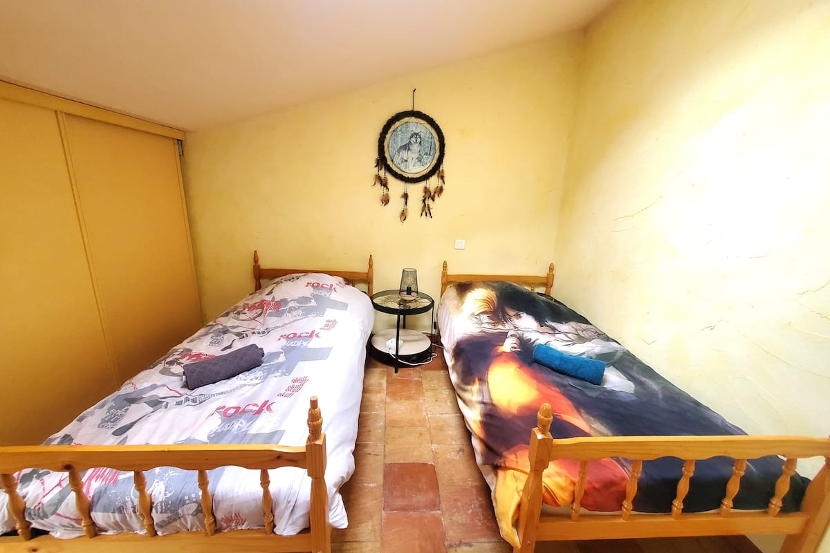  La Tomette, 3 chambres avec joli patio 