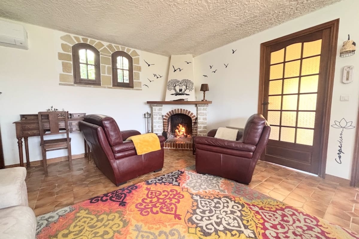 Immobilier La Bergerie des oliviers - calme et vue mer  