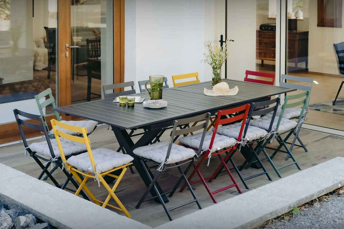  immobilier  Villa pour 12 proche du lac avec terrasses aménagées - OVO Network