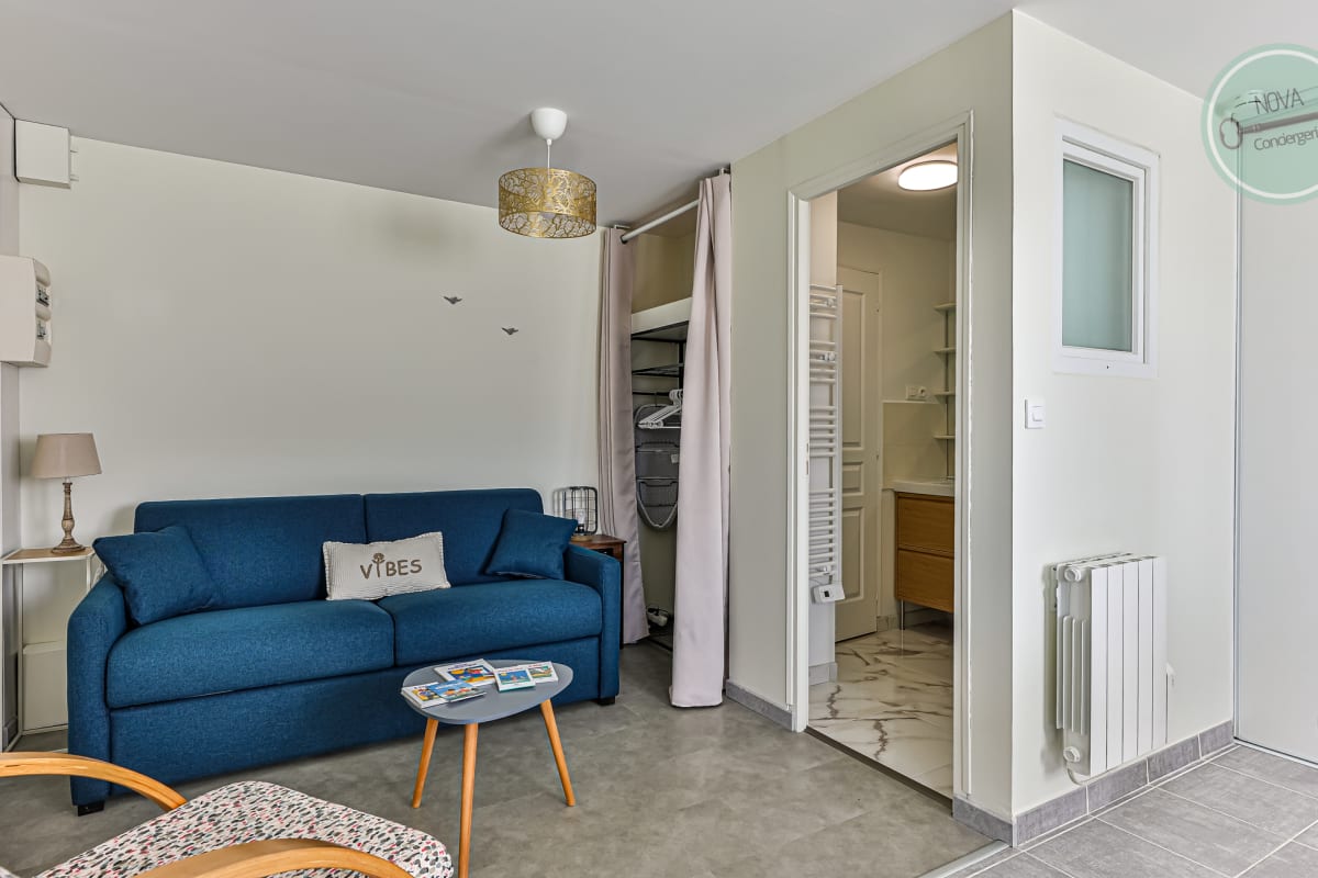  immobilier  Studio avec terrasse à 400m de la plage – Idéal couple & week-end