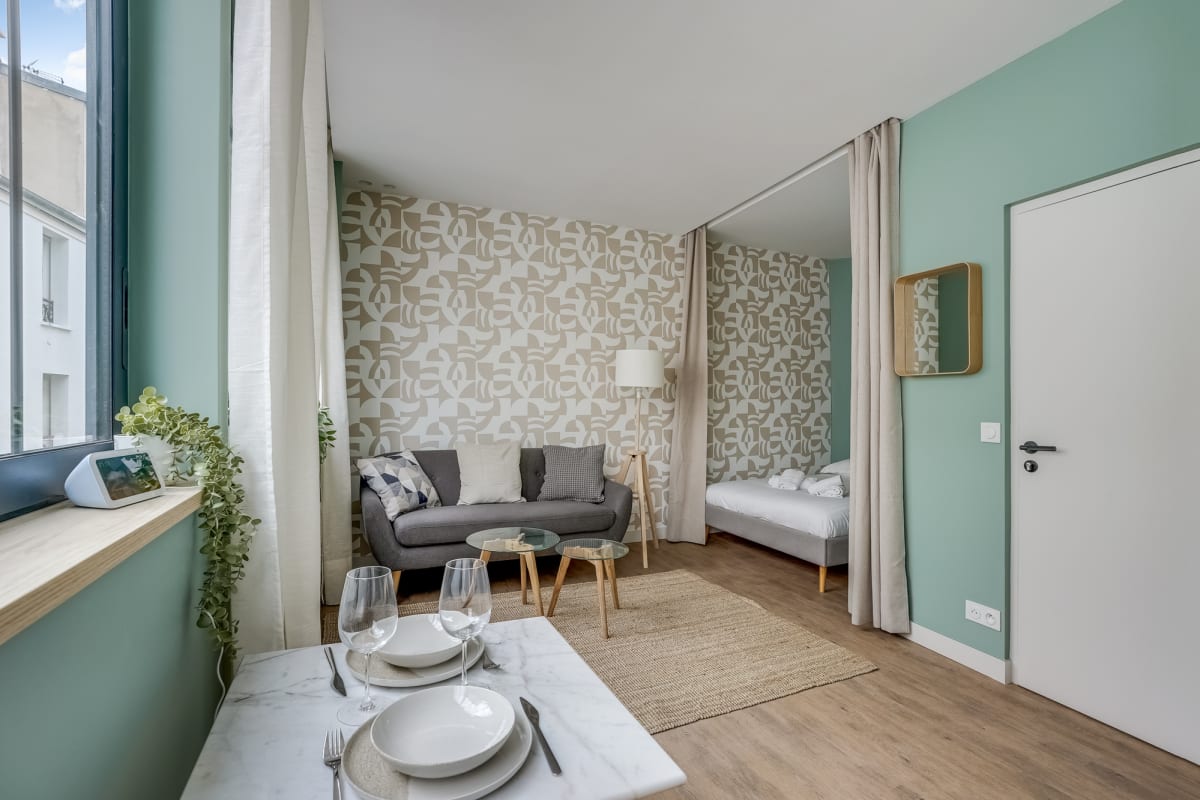  immobilier  Studio de charme au cœur du 12ème authentique