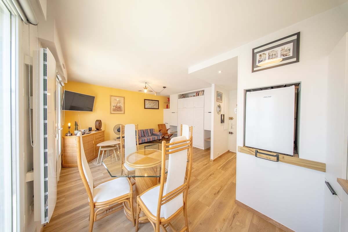  Appartement Escapade à deux : Studio Lumineux au bord de l'eau