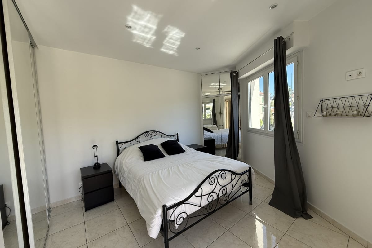 Appartement Cannes Centre – Grand 3 chambres avec terrasse 