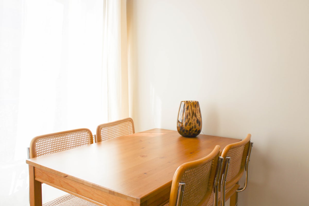 Immobilier Séjour ensoleillé et rénové au cœur de Paris  