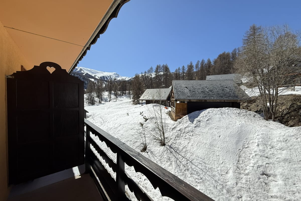 Appartement Risoul • T2 4 pers • Piscine et sauna • proche pistes 