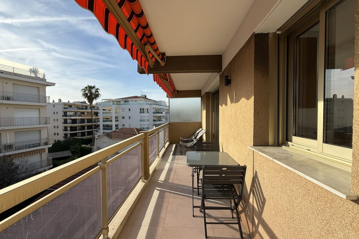  immobilier  Studio moderne et lumineux à 2 pas des plages