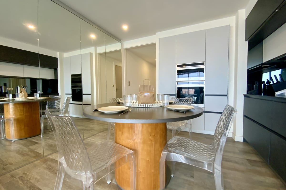 Appartement   LES PIEDS DANS L'EAU - Appartement moderne à 50 m plage – Le Grau-du-Roi