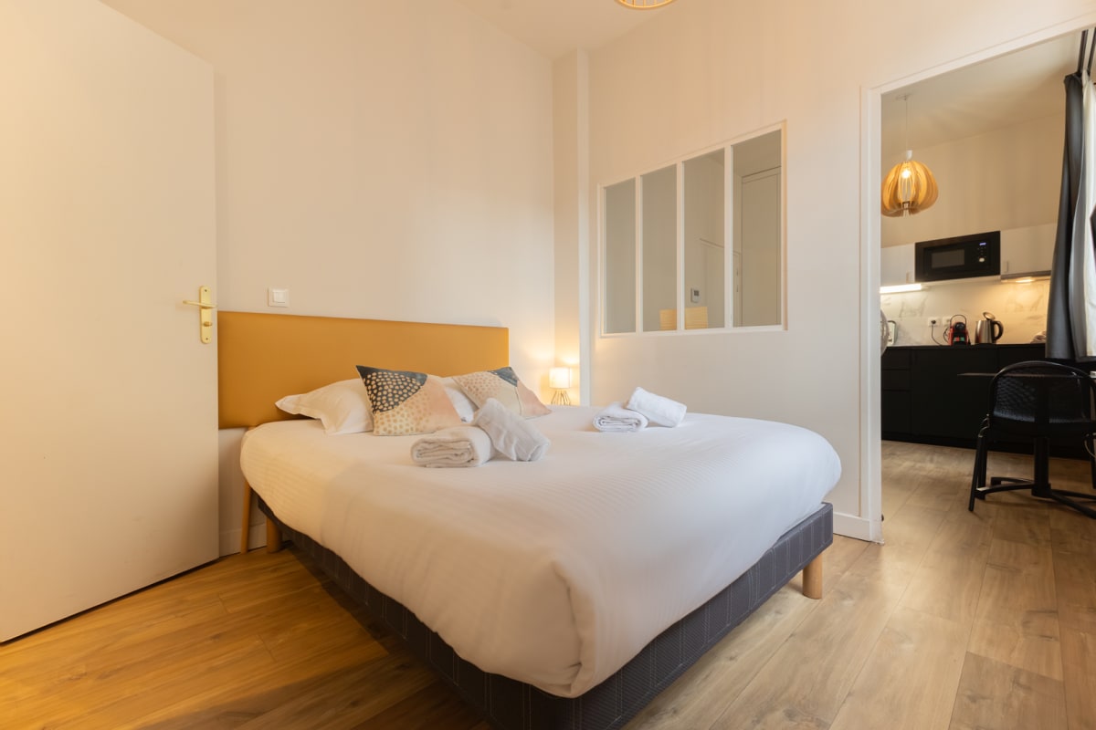 Bel appartement parfaitement rénové pour 2, face à la Gare Saint-Jean